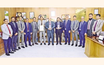 パバリ銀行が「バングラデシュ最優秀イスラム銀行窓口」として表彰される