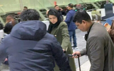 ズバイダ・ラーマン博士はダッカに向けてロンドンを出発