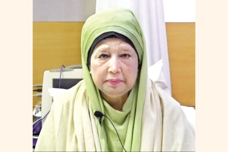 カタール政府、ドイツからレンタルした救急ヘリコプターを派遣へ