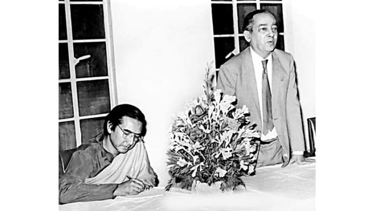 報道の自由と、大騒ぎもせずに廃刊になったダッカの週刊誌について思うこと