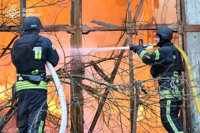 攻撃により暖房や水道が停止