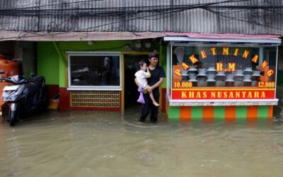 アジアで洪水、土砂崩れ、1,500人以上が死亡