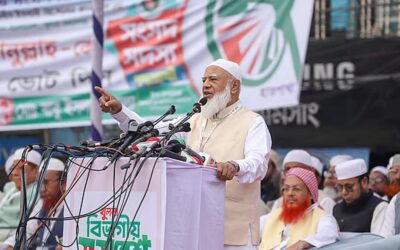 権力を握っていなくても、権力の傲慢さを示す人もいる