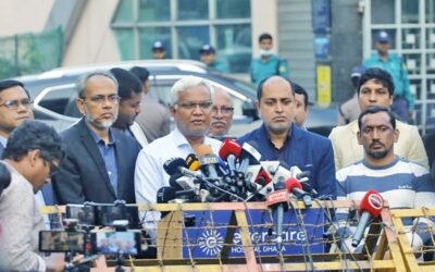 エバーケア病院の敷地外で行われた記者会見で、AZMザヒド・ホセイン医師は次のように述べた。