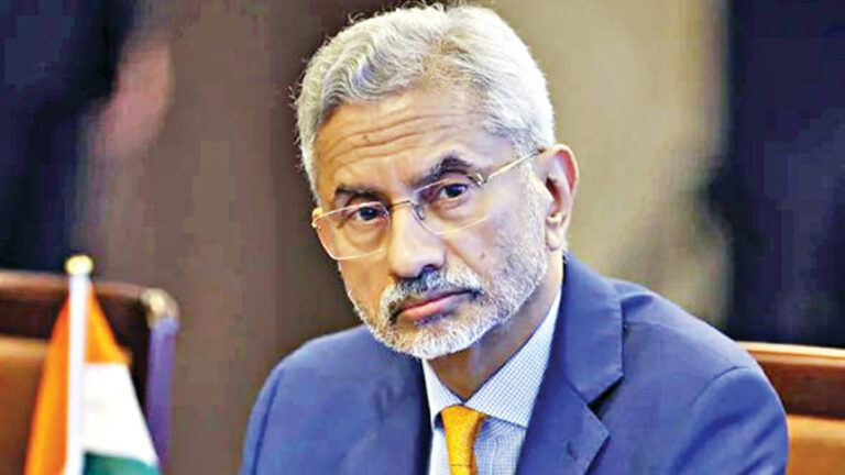 ハシナ氏のインド滞在は彼女の判断