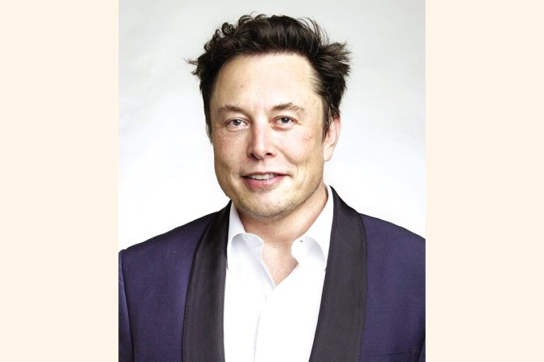 マスク氏、スペースXの評価額8000億ドルとの報道を否定