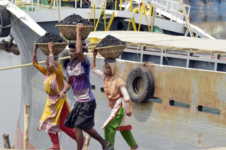 労働力における男女格差