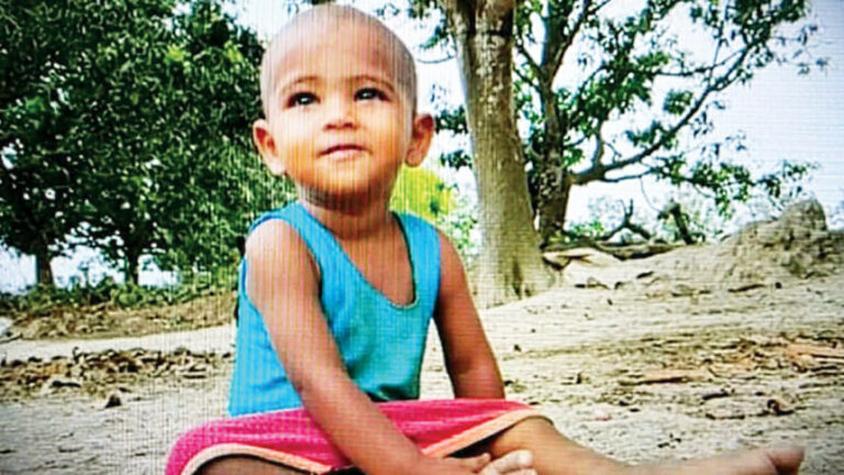 サジドが埋葬されると涙が流れる