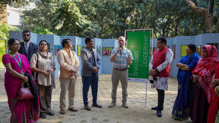 EU大使、ダッカでの写真展で女性のリーダーシップを強調