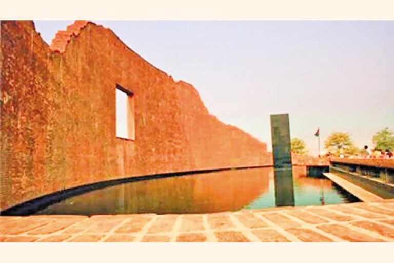 今日は殉教知識人の日