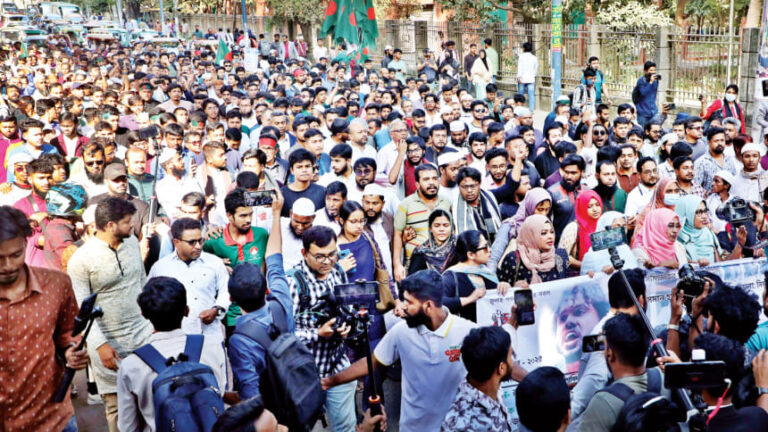 ハディ氏射殺事件：「48時間以内に犯人を逮捕せよ」