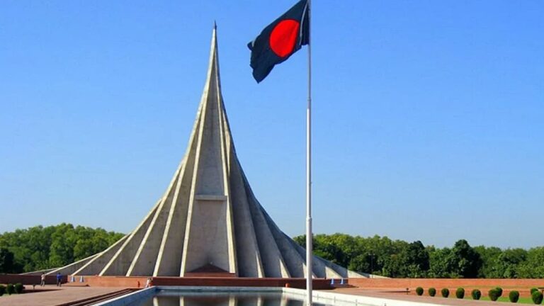 国は戦勝記念日を祝う