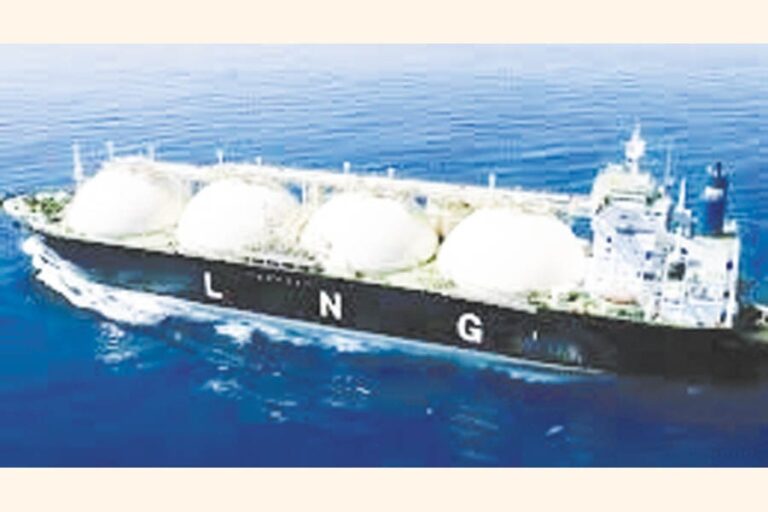 LNGスポット価格は需要低迷で20カ月ぶりの安値に下落