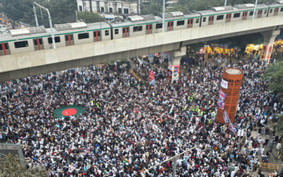 殺人犯を逮捕しなければ無期限封鎖に直面する