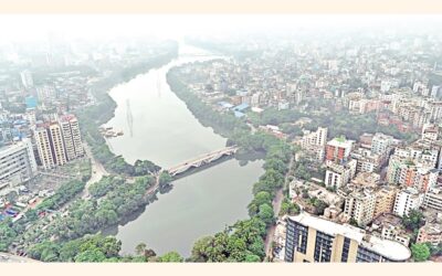 バングラデシュの一部は霧に覆われ、今後はさらに寒い日々が続く