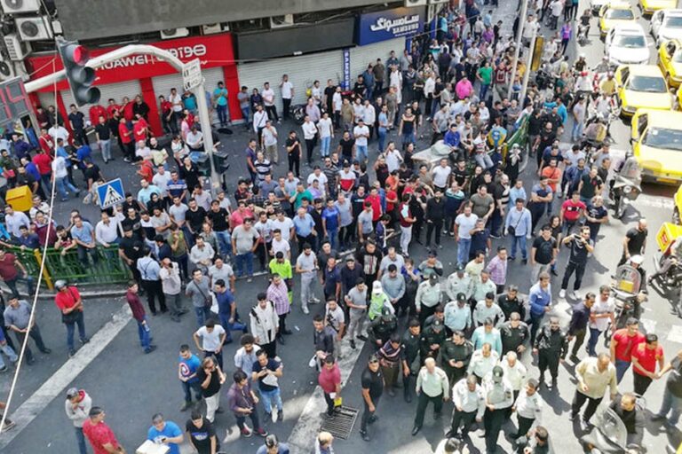 イラン、トランプ大統領に「一線」を越えないよう警告