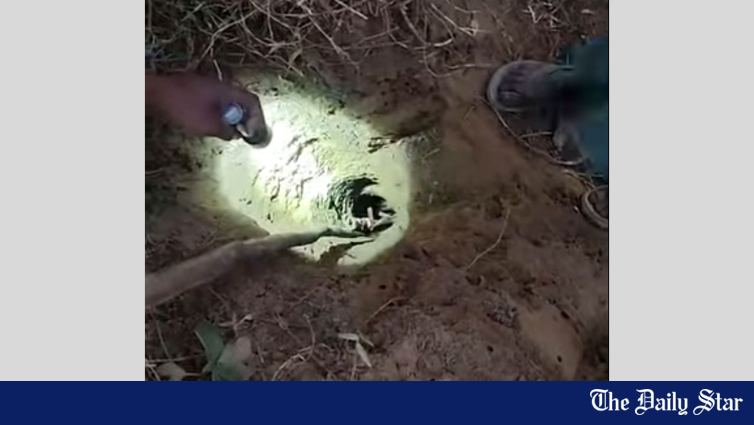 穴に落ちてから4時間後に3歳児の遺体が回収される