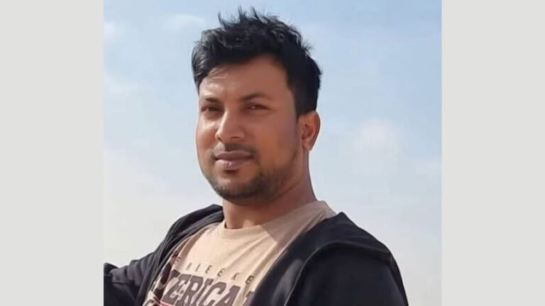 食料品店の店主が帰宅途中に惨殺される