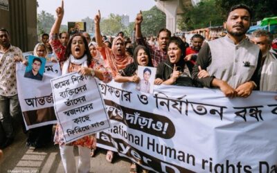 説明責任の先送り、民主主義の否定