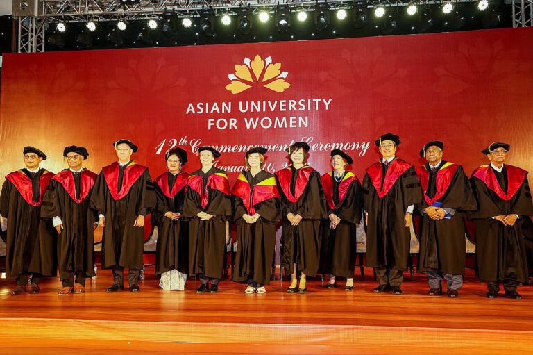 真実の探求と疑問の自由なしには、大きな問題から抜け出す道はない：オックスフォード大学副学長