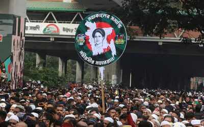 彼らはリーダーへの愛を示し、彼女の国への貢献を称え、歴史の証人となるために歩いていた。