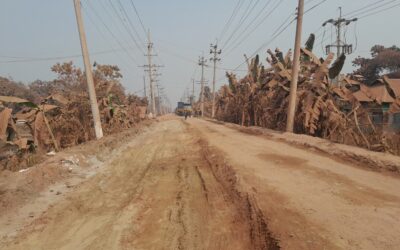 マダンプールとマダンガンジ間の道路が死の罠と化す