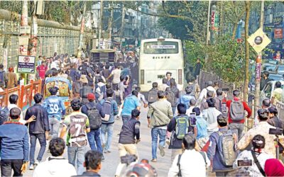 7つの大学の学生が道路封鎖を再開