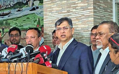 BNP常任委員のサラディン・アハメド氏が記者団に語る