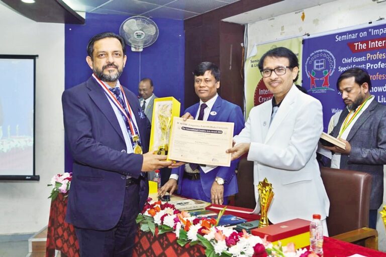 アシャヌール・ラーマンが国際クリエイティブ・アーツ賞を受賞