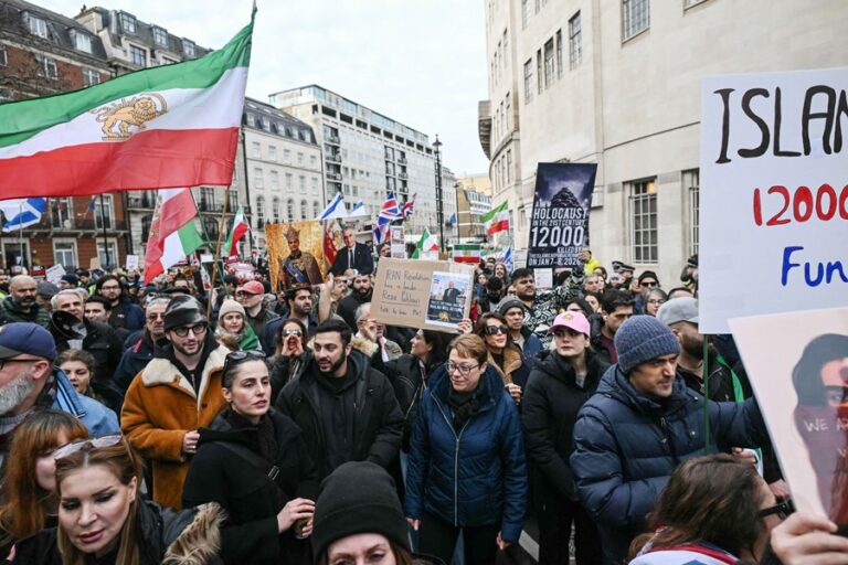 イランの抗議活動で確認された死者数が5,000人に到達