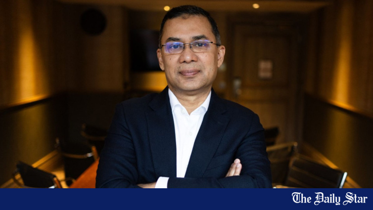 身元不明のバイカーがグルシャンでタリク・ラーマンの車に封筒を貼り付け逃走