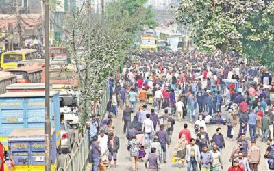 バッテリー式人力車の運転手が市内を封鎖