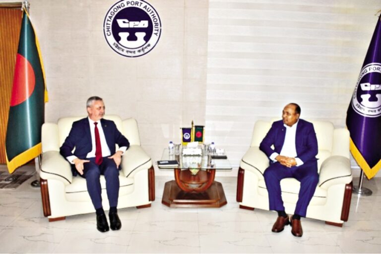 EU大使マイケル・ミラー氏がCTG港を訪問