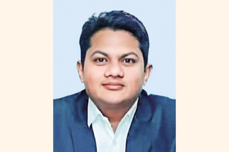 ボシュンダラ住宅地で弁護士撲殺