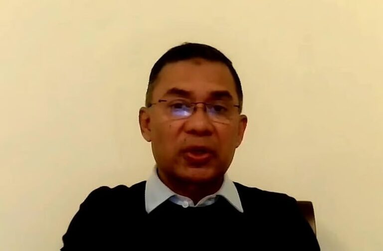 タリーク・ラーマン氏は有権者に対し、投票用紙に注意を払うよう呼びかけた。