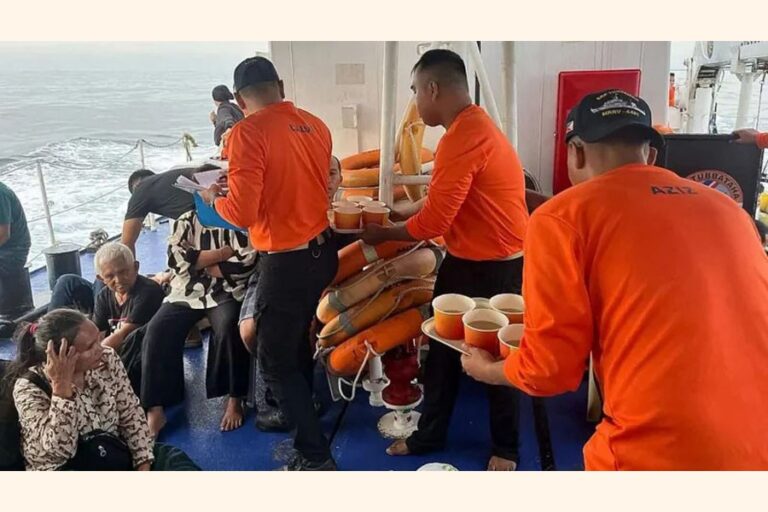 フィリピンのフェリーが沈没、乗客300人、18人死亡