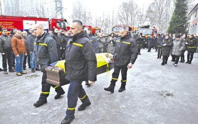 ロシアのウクライナ攻撃で12人死亡