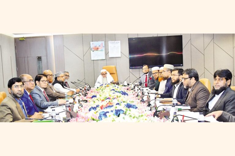 イスラミ銀行がシャリーア監督委員会会議を開催