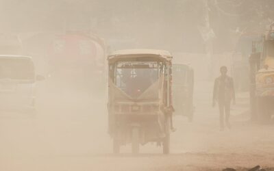 ほこりに覆われた道路：写真で確認