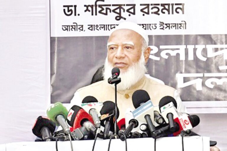 ジャマート、フェニの洪水への解決策を誓う