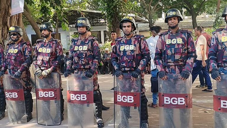 国政選挙を前に治安確保のため3万7000人のBGB職員を派遣