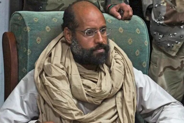 カダフィ大佐の息子が射殺される