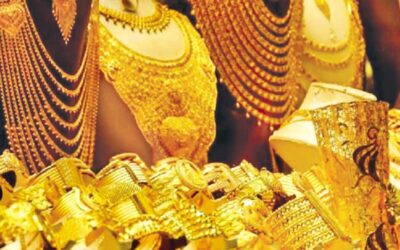 投機筋の撤退とドル企業の撤退で金・銀は下落