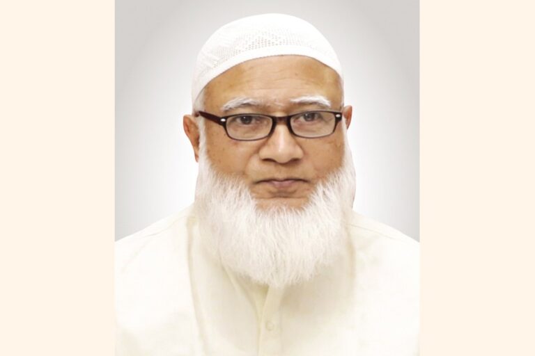 回収したマネーロンダリングされた資金は開発のために使われるとジャマート・アミールは言う