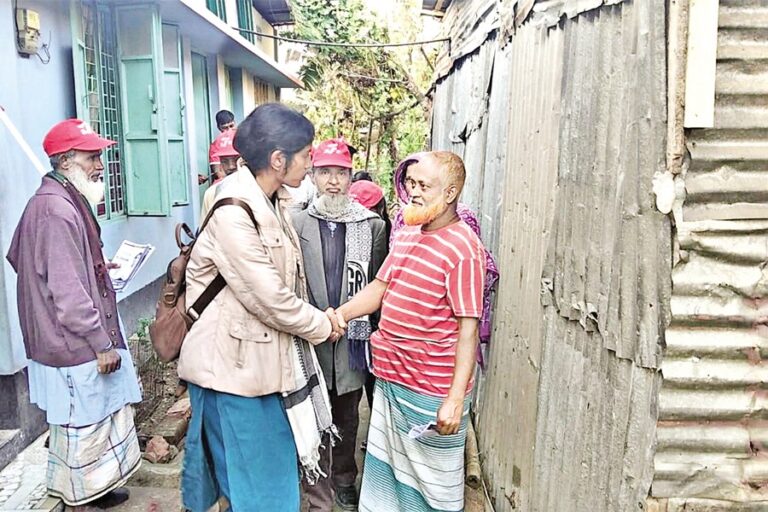 世論調査キャンペーンに静けさが訪れる