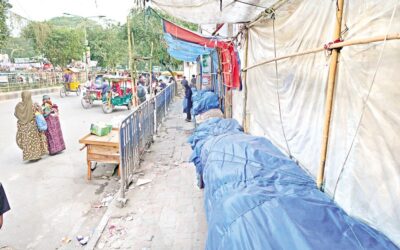 ダッカのミルプール通りの仮設店舗は閉鎖されたまま