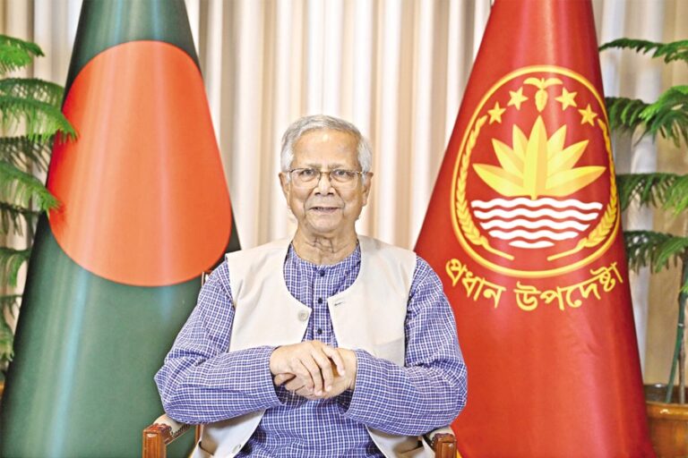 新政府を選出するために投票所に集まるよう人々に呼びかける