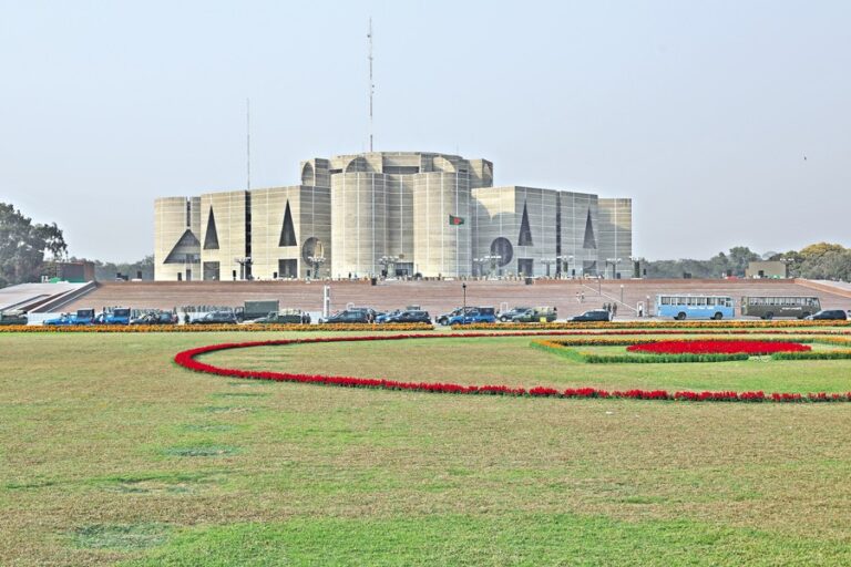 タリク氏がBNPを率いて本日政権に復帰