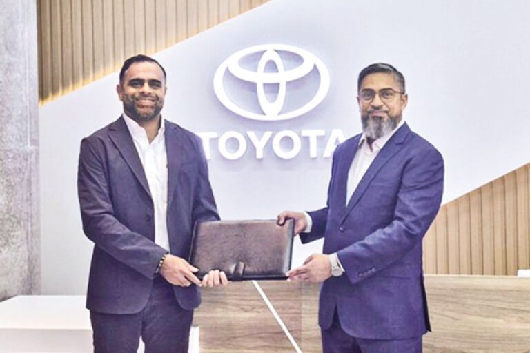 ナショナル・ファイナンスとトヨタ・バングラデシュが自動車ローンに関する覚書を締結