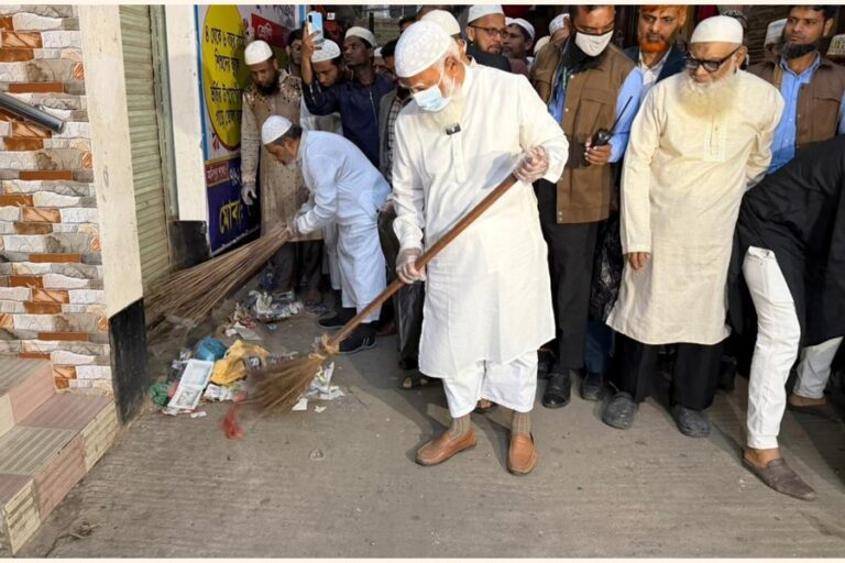 ジャマート・アミール、模範的な選挙区を約束